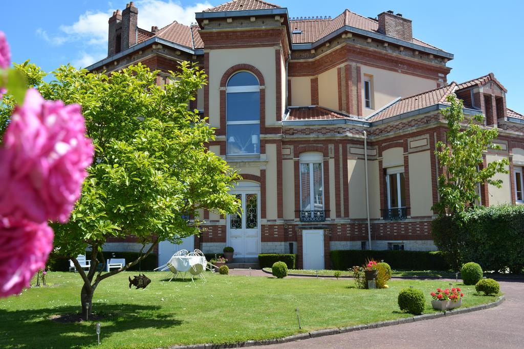 La Roseliere Hotel Carentan Exterior photo